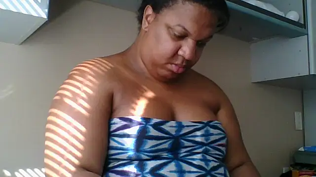 Badgirlbrittt online show from 11.24.25