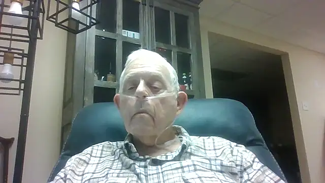 Snapshot of bootlegmanz chatting on 10.22.25 bootlegmanz online show from 10.22.25