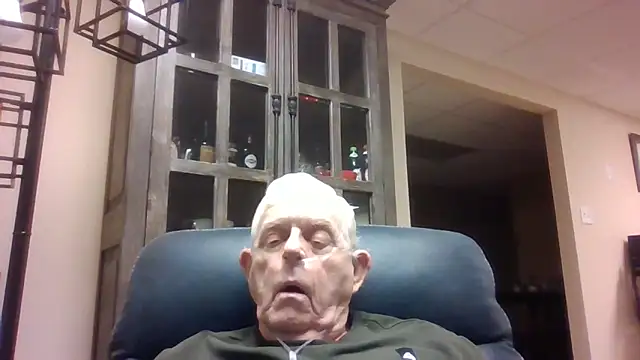 Snapshot of bootlegmanz chatting on 11.09.25 bootlegmanz online show from 11.09.25