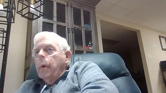 Snapshot of bootlegmanz chatting on 02.01.26 bootlegmanz online show from 02.01.26