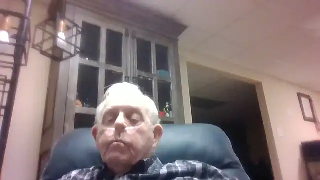 Snapshot of bootlegmanz chatting on 02.02.26 bootlegmanz online show from 02.02.26