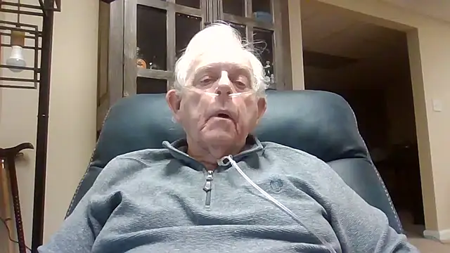 Snapshot of bootlegmanz chatting on 02.24.26 bootlegmanz online show from 02.24.26