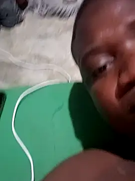 Snapshot of Algenis1232 chatting on 10.16.25 Algenis1232 online show from 10.16.25