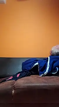 miicheele32 online show from 01.13.25