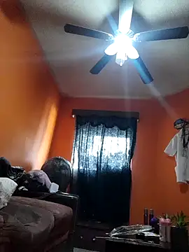 miicheele32 online show from 01.27.25