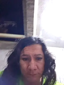 miicheele32 online show from 11.23.25