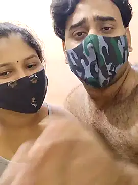 IND COUPLE1 online show from 01.03.25