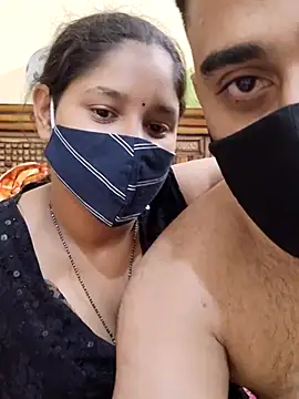 IND COUPLE1 online show from 02.19.25