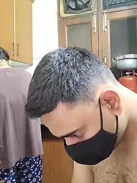 IND COUPLE1 online show from 02.21.25