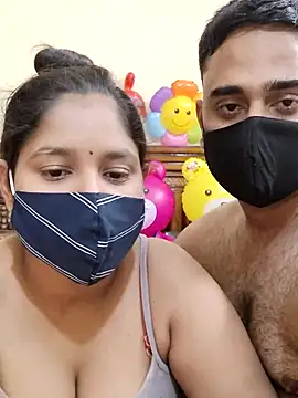 IND COUPLE1 online show from 02.27.25