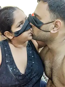 IND COUPLE1 online show from 03.03.25