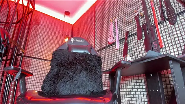 Snapshot of NAILAHARD chatting on 02.21.26 NAILAHARD online show from 02.21.26