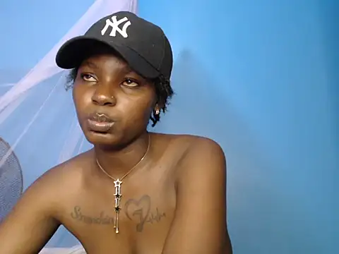 Snapshot of TrishaKalid chatting on 10.24.25 TrishaKalid online show from 10.24.25