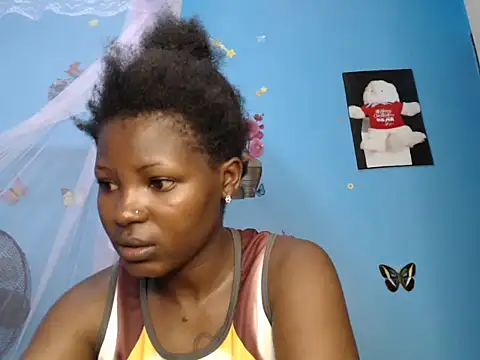 Snapshot of TrishaKalid chatting on 02.28.26 TrishaKalid online show from 02.28.26