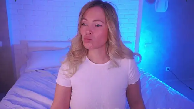 Charming Daphny online show from 03.01.25