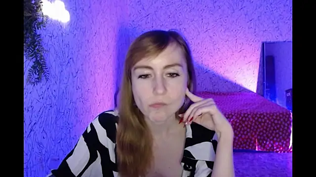 Athena Richards online show from 12.20.24