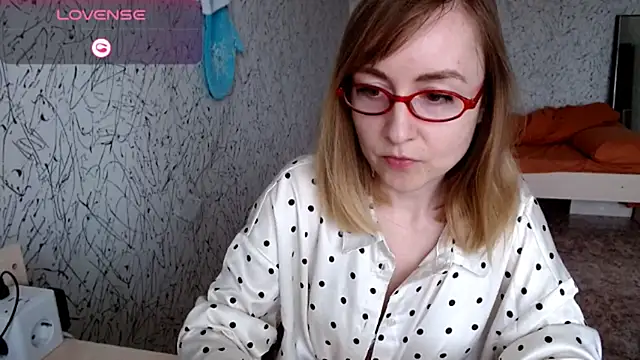 Athena Richards online show from 05.24.26