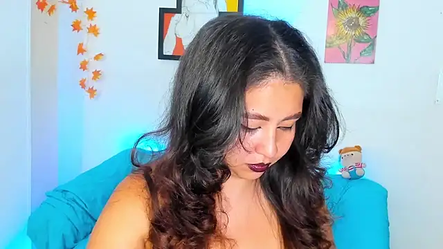 Snapshot of LiahDiaz chatting on 01.11.25 LiahDiaz online show from 01.11.25