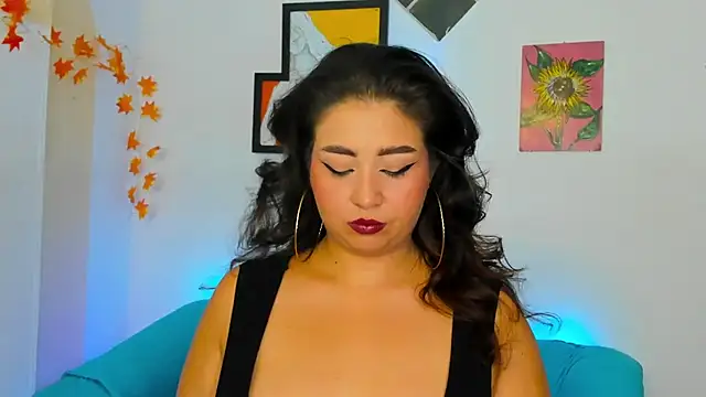 Snapshot of LiahDiaz chatting on 01.14.25 LiahDiaz online show from 01.14.25