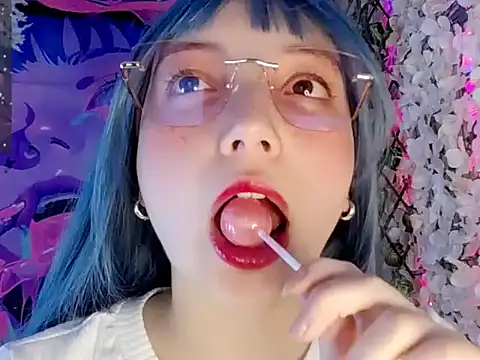 Snapshot of barbarablade chatting on 11.09.25 barbarablade online show from 11.09.25