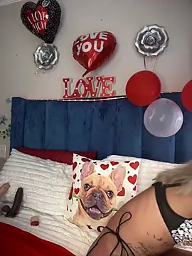 Snapshot of Dime-__ chatting on 02.15.25 Dime- online show from 02.15.25