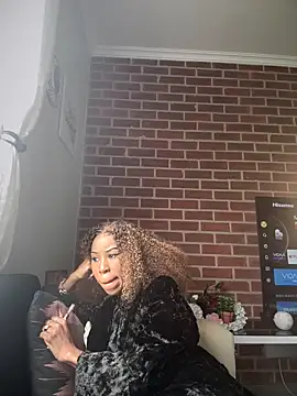 Snapshot of Dime-__ chatting on 02.19.25 Dime- online show from 02.19.25