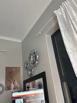 Snapshot of Dime-__ chatting on 09.11.25 Dime- online show from 09.11.25