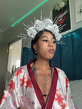 Snapshot of Dime-__ chatting on 10.31.25 Dime- online show from 10.31.25