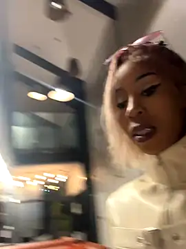 Snapshot of Dime-__ chatting on 11.15.25 Dime- online show from 11.15.25