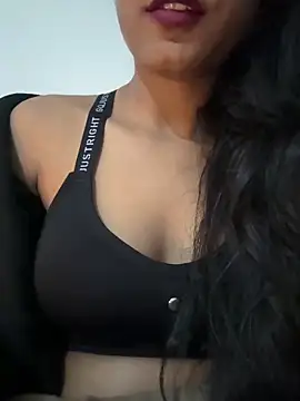 Hot Goldengirl online show from 02.05.26