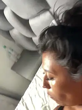 Snapshot of luisa16xxx chatting on 03.16.25 luisa16xxx online show from 03.16.25