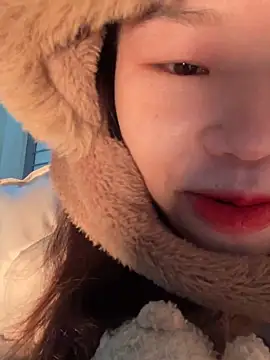 Snapshot of Laura8910 chatting on 01.18.25 Laura8910 online show from 01.18.25