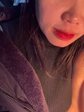 Snapshot of Laura8910 chatting on 01.20.25 Laura8910 online show from 01.20.25