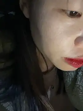 Snapshot of Laura8910 chatting on 02.22.25 Laura8910 online show from 02.22.25