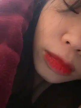 Snapshot of Laura8910 chatting on 03.22.25 Laura8910 online show from 03.22.25