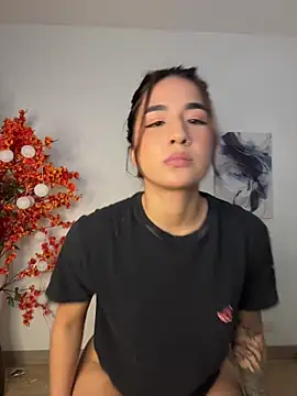 VictoriaHiill online show from 02.02.26