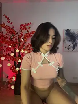 VictoriaHiill online show from 04.16.26