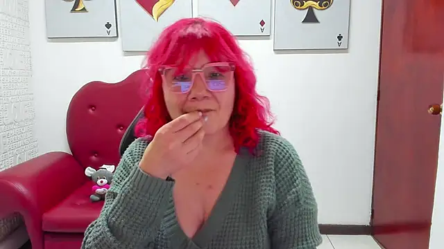 Snapshot of Salomeediaz_ chatting on 12.15.25 Salomeediaz online show from 12.15.25