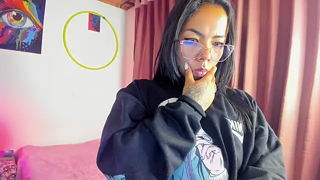 Snapshot of nicole_volkov chatting on 01.07.25 nicole volkov online show from 01.07.25