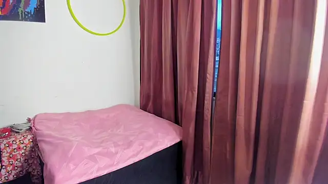 Snapshot of nicole_volkov chatting on 01.10.25 nicole volkov online show from 01.10.25