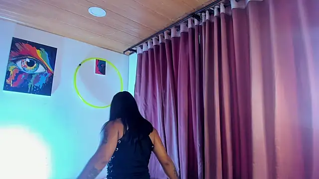 Snapshot of nicole_volkov chatting on 01.15.25 nicole volkov online show from 01.15.25