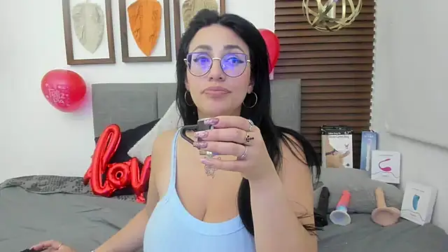 Snapshot of Scarleth_swann chatting on 02.14.25 Scarleth swann online show from 02.14.25