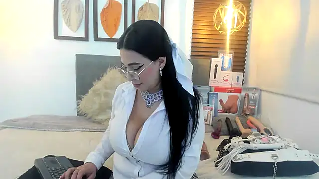 Snapshot of Scarleth_swann chatting on 03.20.25 Scarleth swann online show from 03.20.25