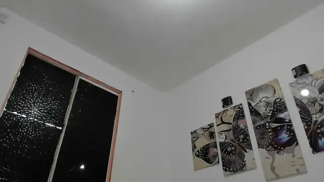 Snapshot of naomiwildburn chatting on 01.31.25 naomiwildburn online show from 01.31.25