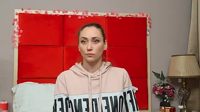 AliceMunro online show from 03.05.25