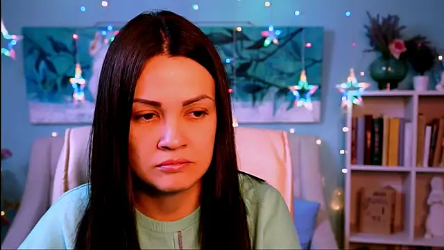 KarolinaRobinson online show from 12.28.24