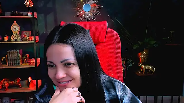 KarolinaRobinson online show from 02.20.25