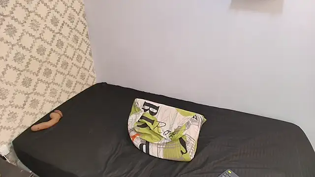 Chantal taylor  online show from 02.19.25