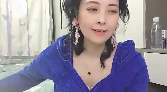 Hanicarrot online show from 01.15.25