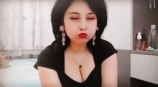 Hanicarrot online show from 02.08.25